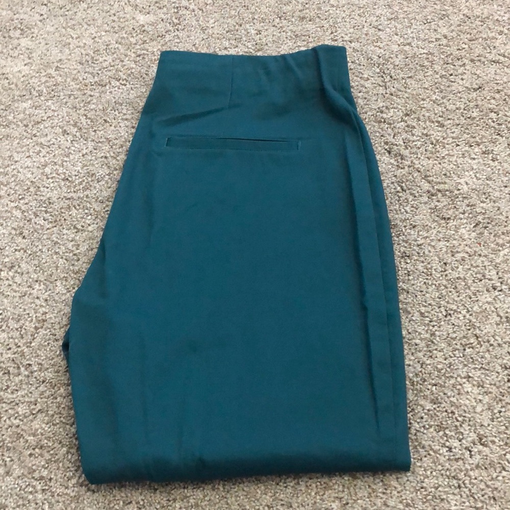 ❤️5 for $20❤️ Old Navy Blue Work Capris